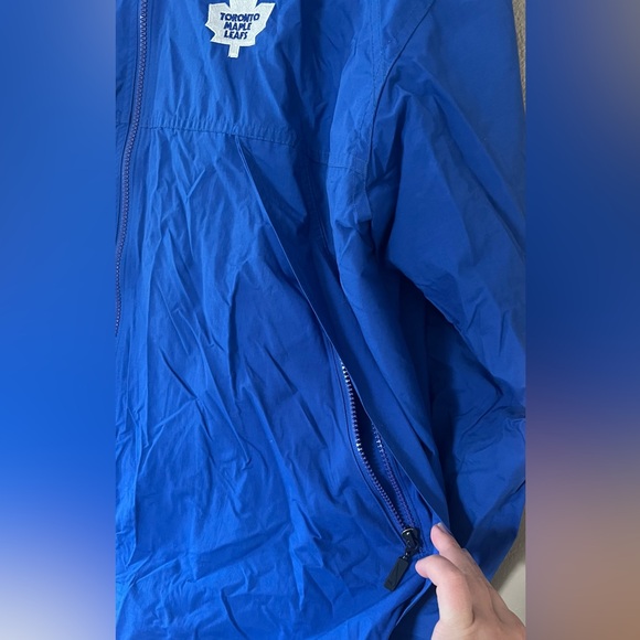 Nike Toronto Maple Leafs Windbreaker Jacket - Men’s Size XL - Picture 8 of 9